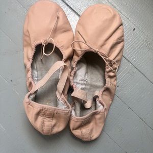 Ballet Slippers- pink women’s street sz 8.5-9